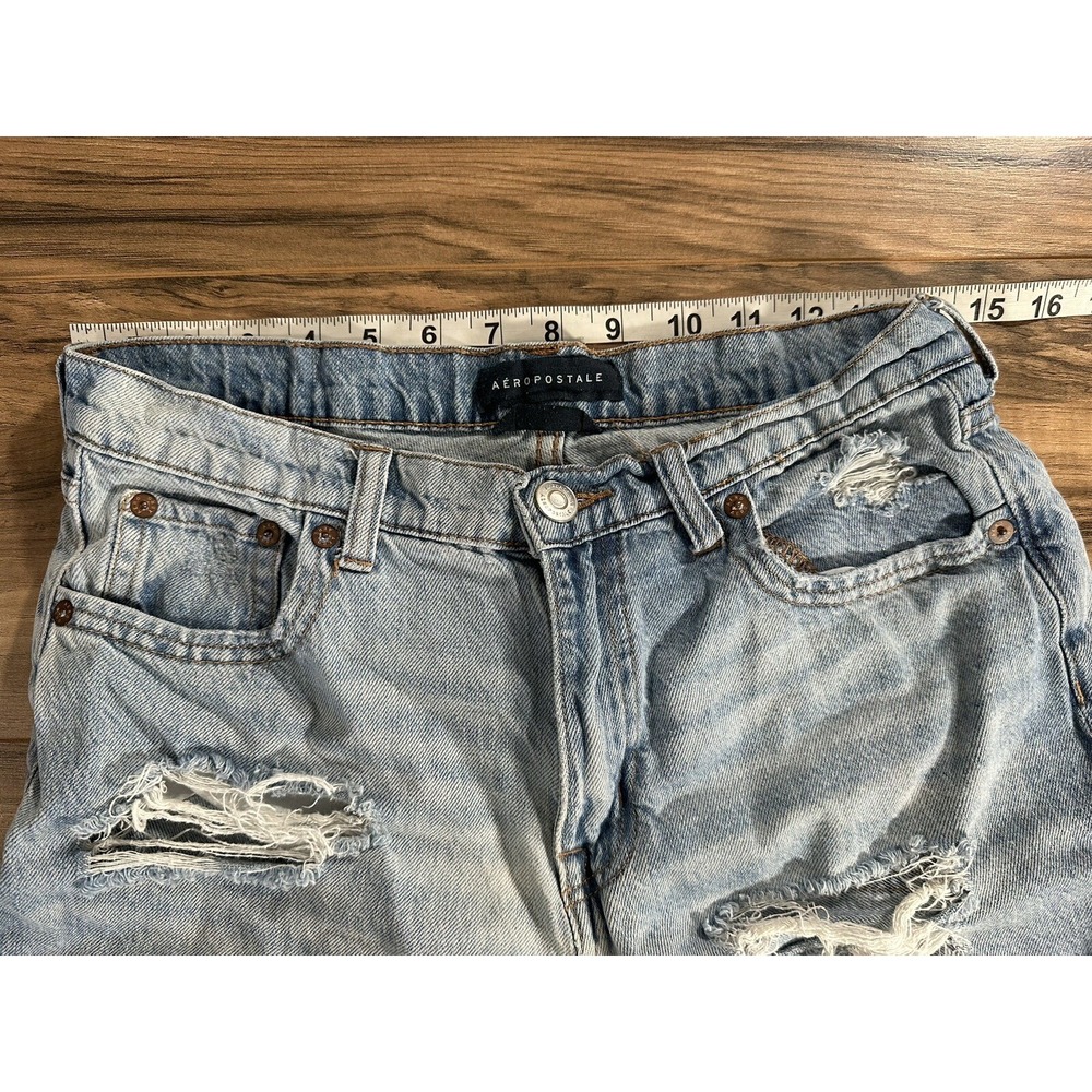 Aeropostale Women's Size 6 Mom Jeans Distressed Blue Light Wash Raw High Rise - Picture 5 of 10